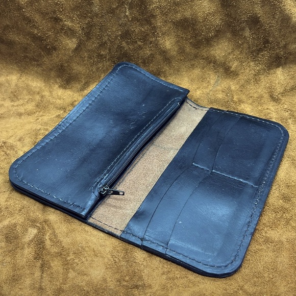 Zero Motorcycles Black Robust Leather Wallet - Picture 4 of 7